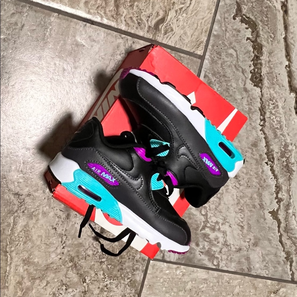 Nike Air Max 90
